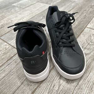 Men’s ON shoes